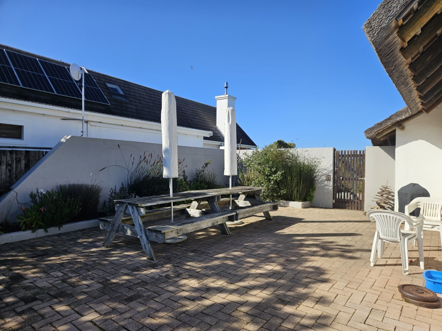 To Let 4 Bedroom Property for Rent in St Francis Bay Village Eastern Cape